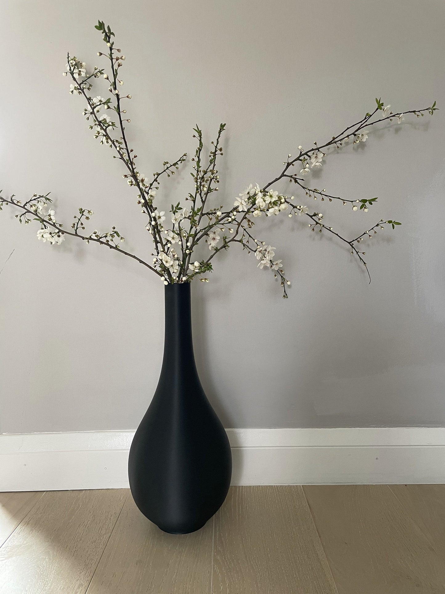 Eso-4 Vase, Schwarz