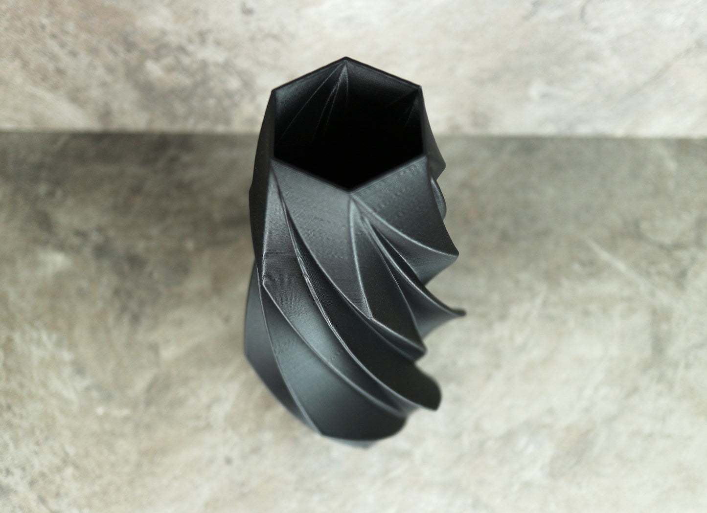 Eso-34 Vase, Schwarz