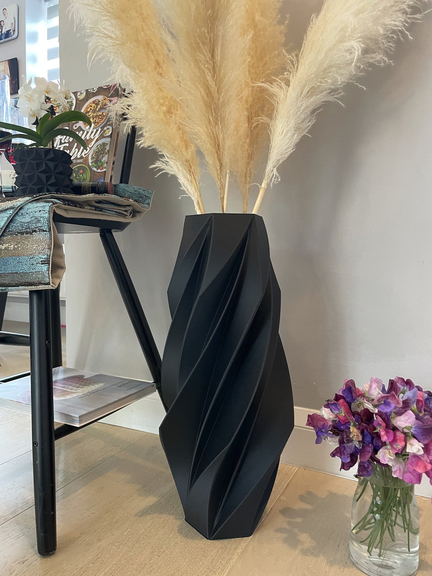 Eso-34 Vase, Schwarz